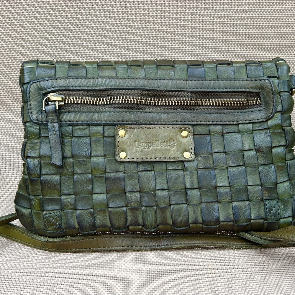 Hunter green leather shoulder bag